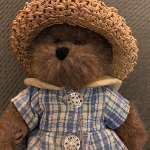 Cecile Bearnet Boyd’s Bear - Picture 2 of 3